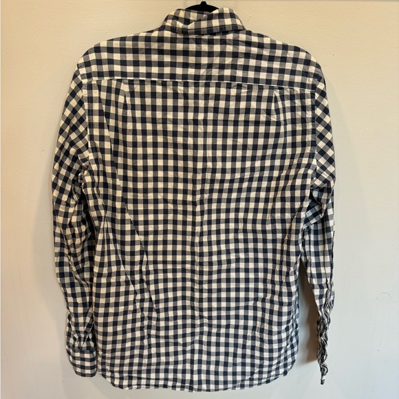 Button down casual shirt - Picture 2 of 3